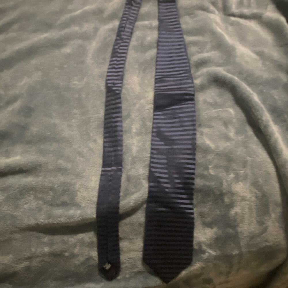 Roundtree & Yorke Easy Care Extra Long Men's Black Gray Striped Tie